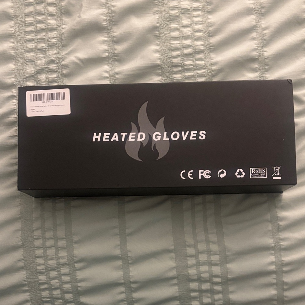 Black Heated Gloves